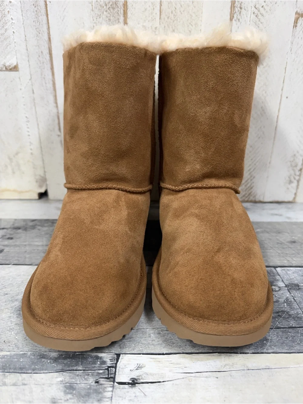 UGG BAILEY KNIT BOW CHESTNUT BOOTS - YOUTH Size 4